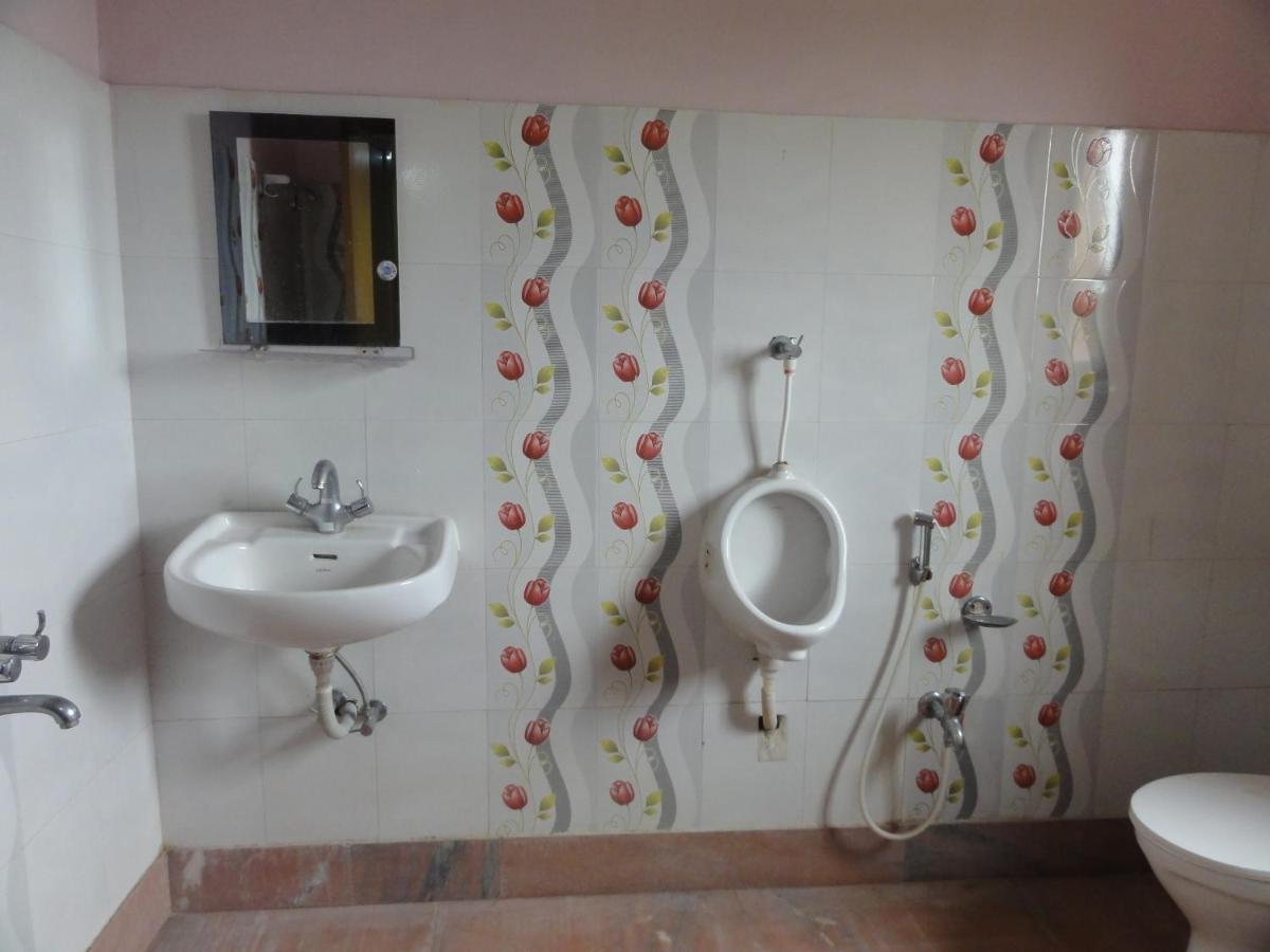 Whispering Woods Inn Bolpur Kültér fotó