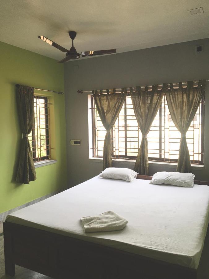 Whispering Woods Inn Bolpur Kültér fotó