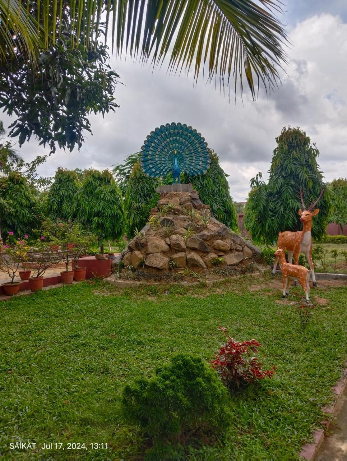 Whispering Woods Inn Bolpur Kültér fotó