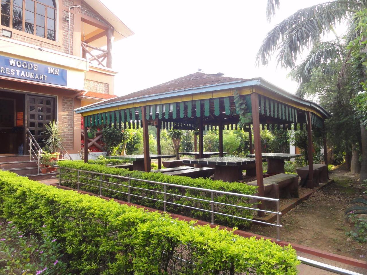 Whispering Woods Inn Bolpur Kültér fotó