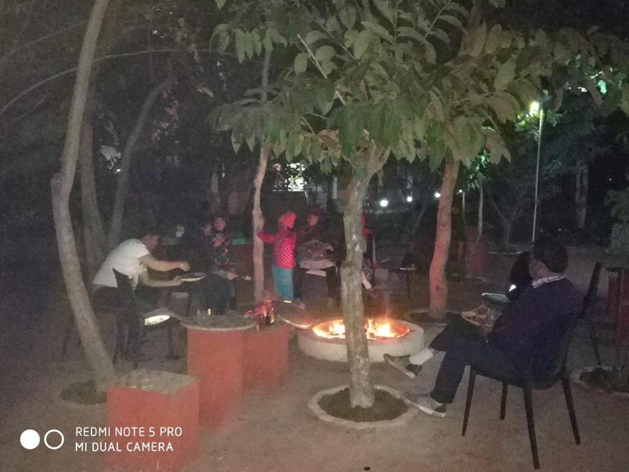 Whispering Woods Inn Bolpur Kültér fotó